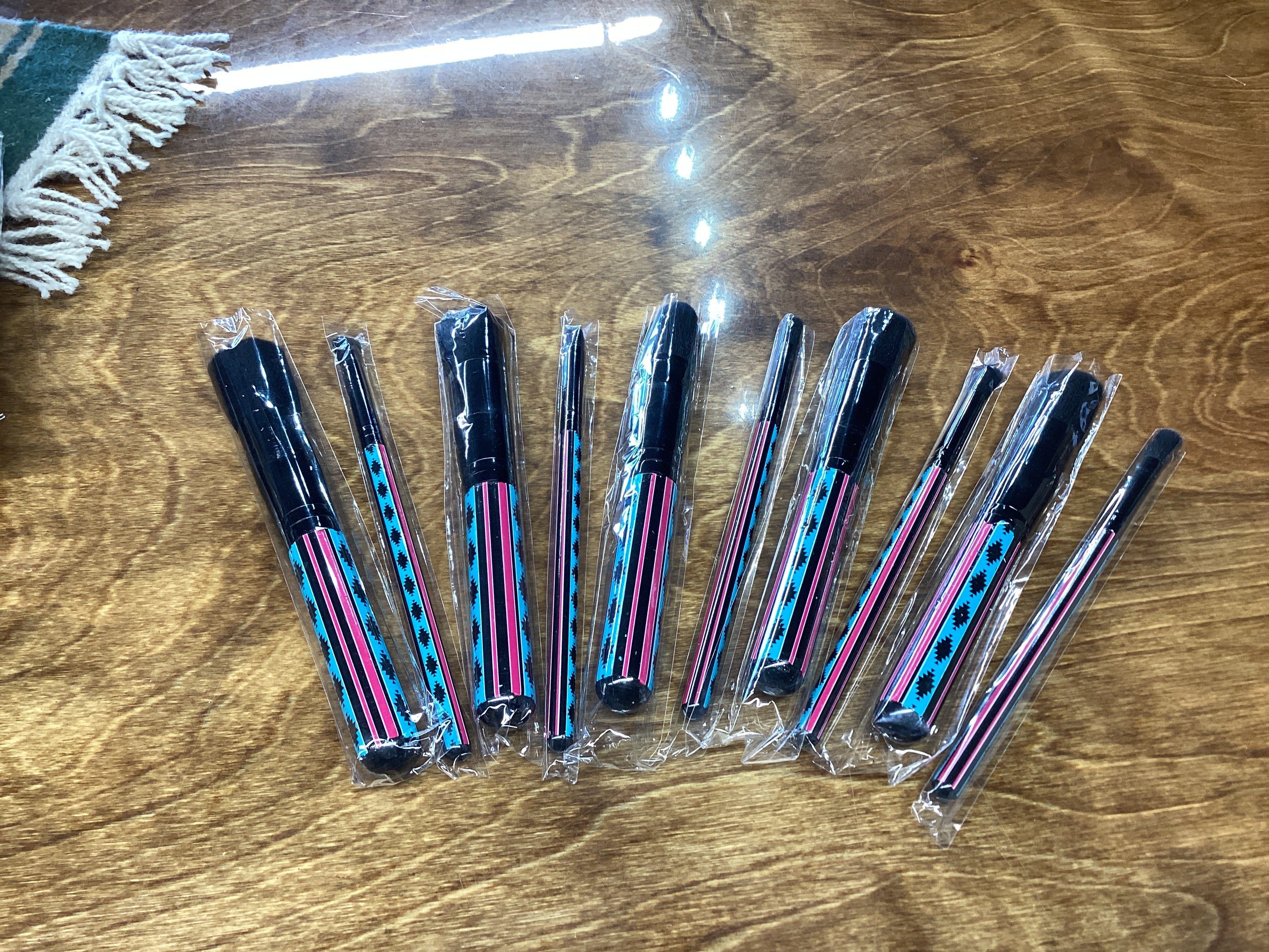 90's Aztec Make Up Brush Set